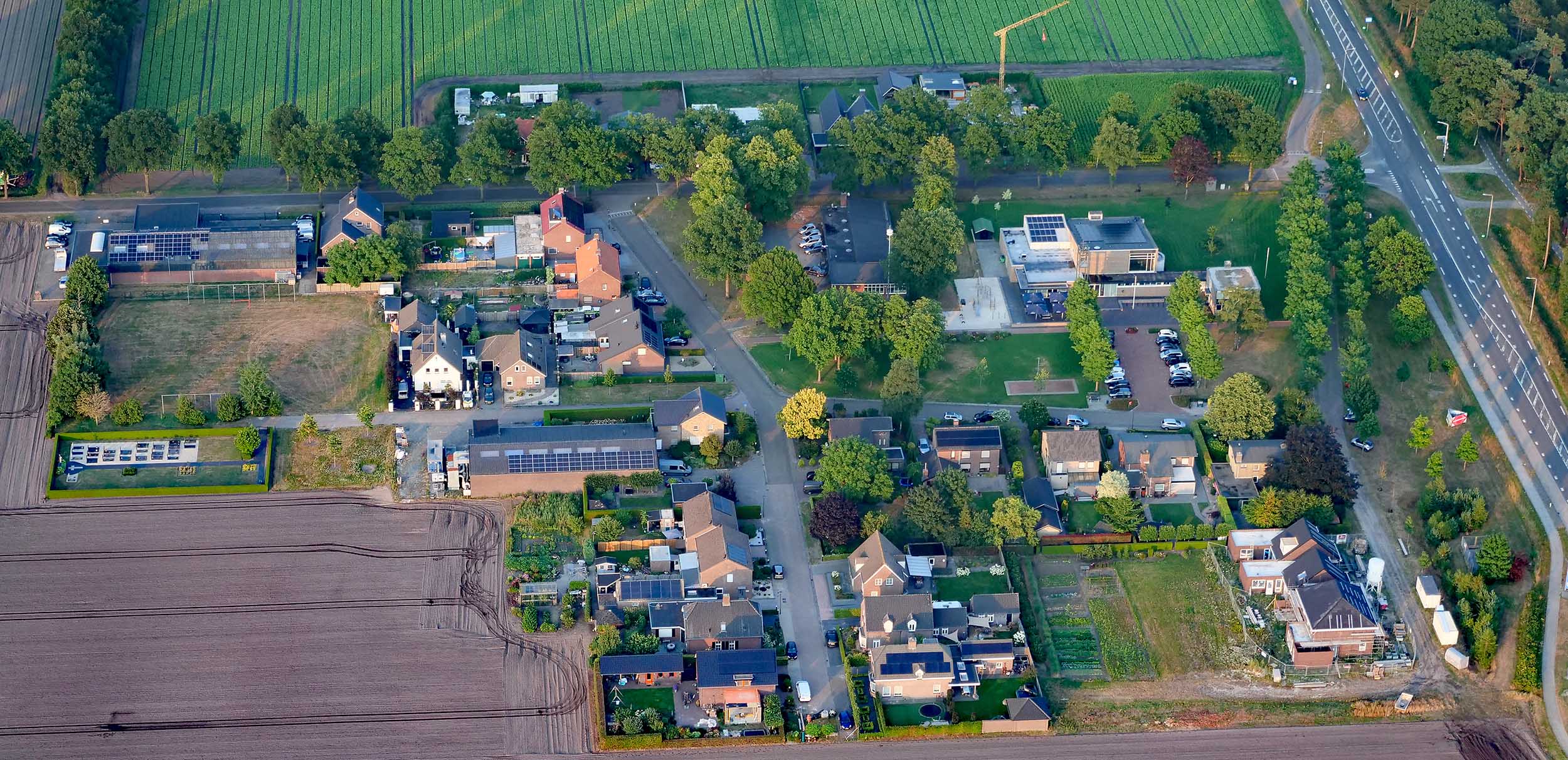 Luchtfoto van het dorp Vredepeel